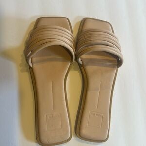 NWT Dolce Vita slip on tan cream sandals with bands in front great for driving